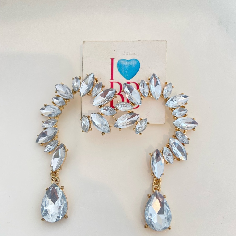Elegant Crystal Drop Party Post Back Earrings